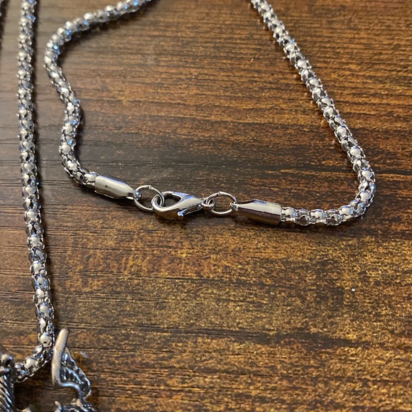 Dragon, Dagger, and  Red Crystal necklace - Picture 5 of 5